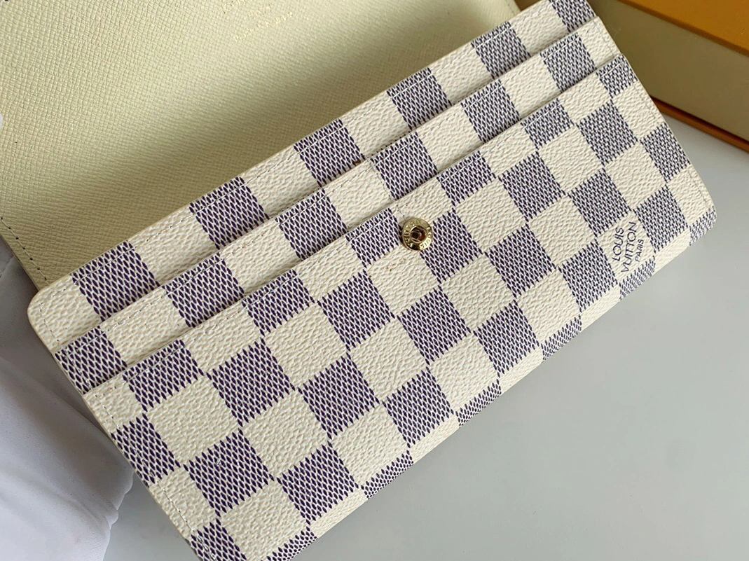 Louis Vuitton LV Wallets For Women Durable 4475 - Image 6