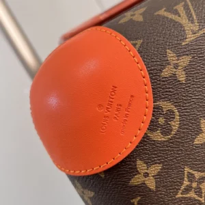 Louis Vuitton Luggage Cozy 7584