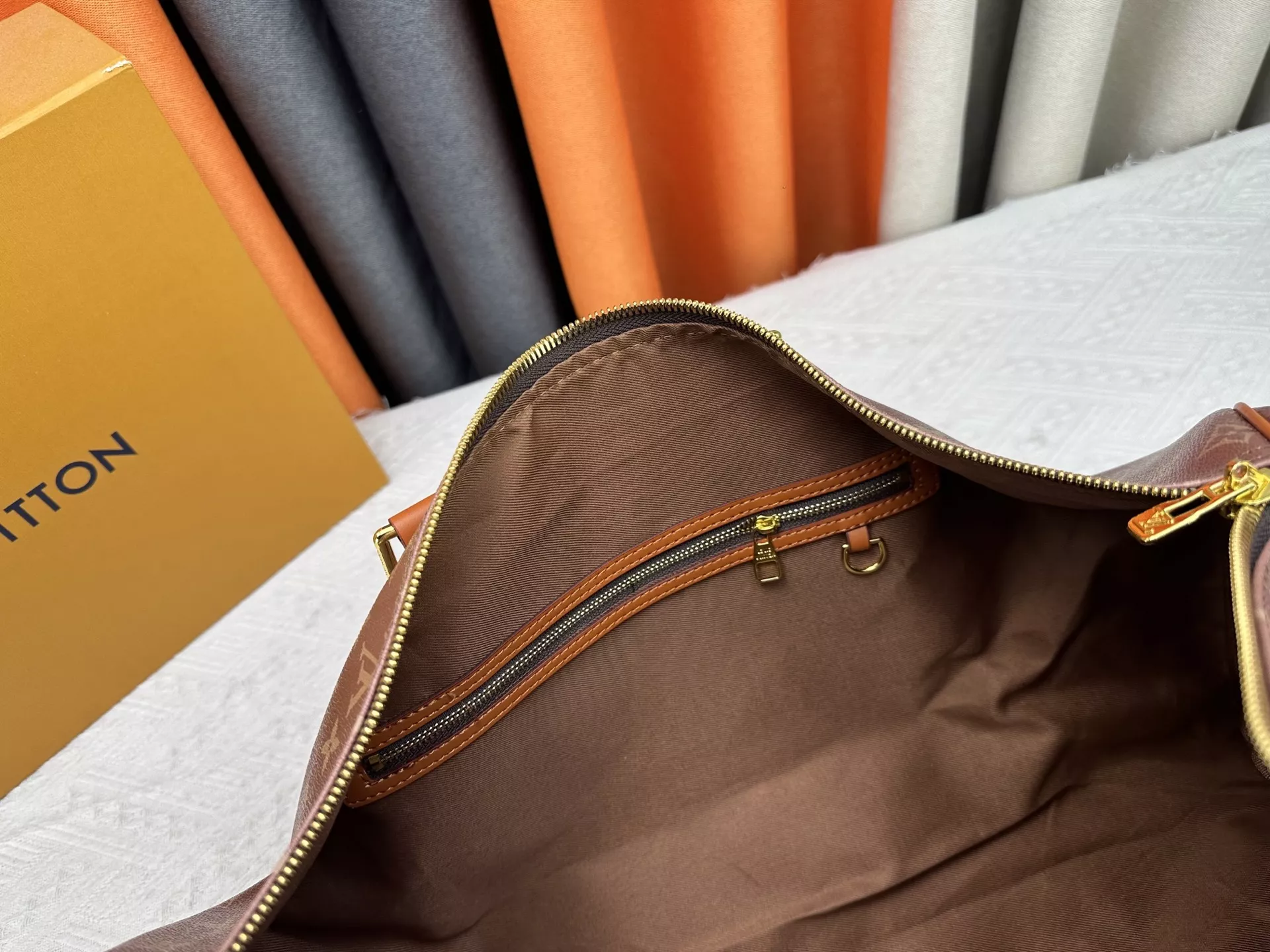 Louis Vuitton Travel Bags Fashionable 5398 - Image 7