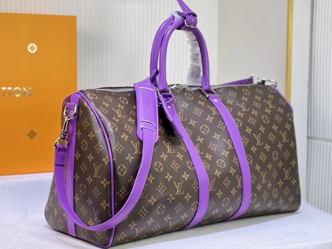 Louis Vuitton Travel Bags Minimalist 2730