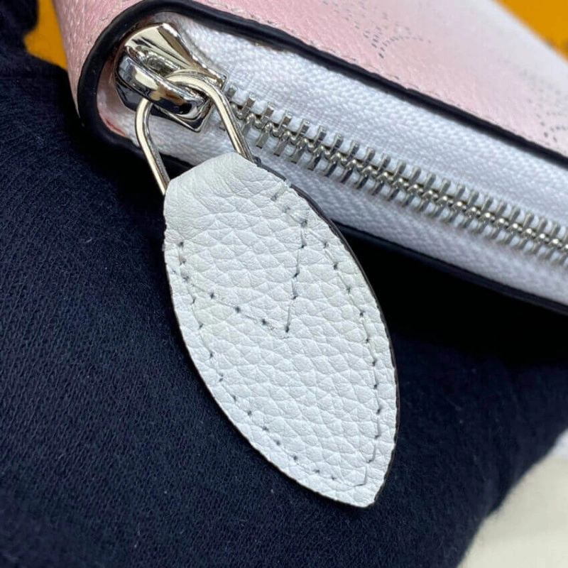 Mahina pe Louis Vuitton Zippy Wallet in Pink Gradient Mahina Perforated Leather - Image 7