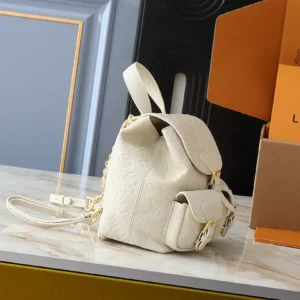 Modern 7582 Louis Vuitton AAA Quality Backpacks For Women