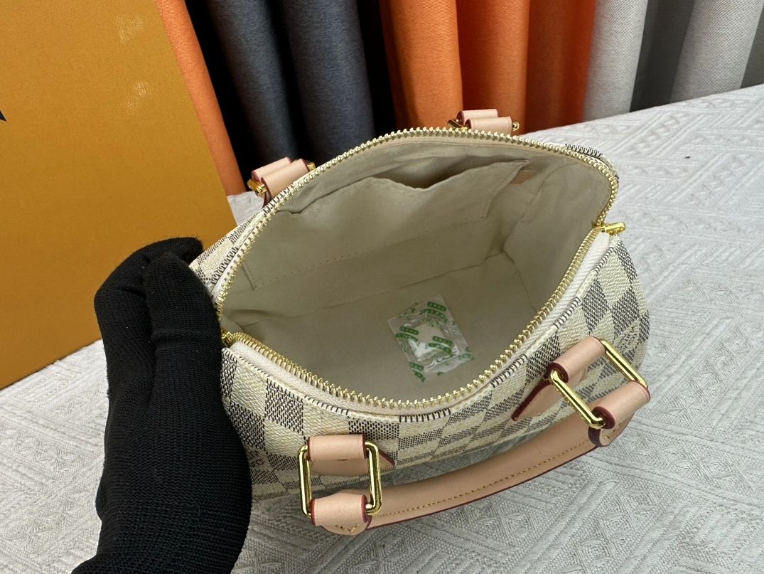 NewStyle 2150 Louis Vuitton AAA Quality Handbags For Women - Image 8