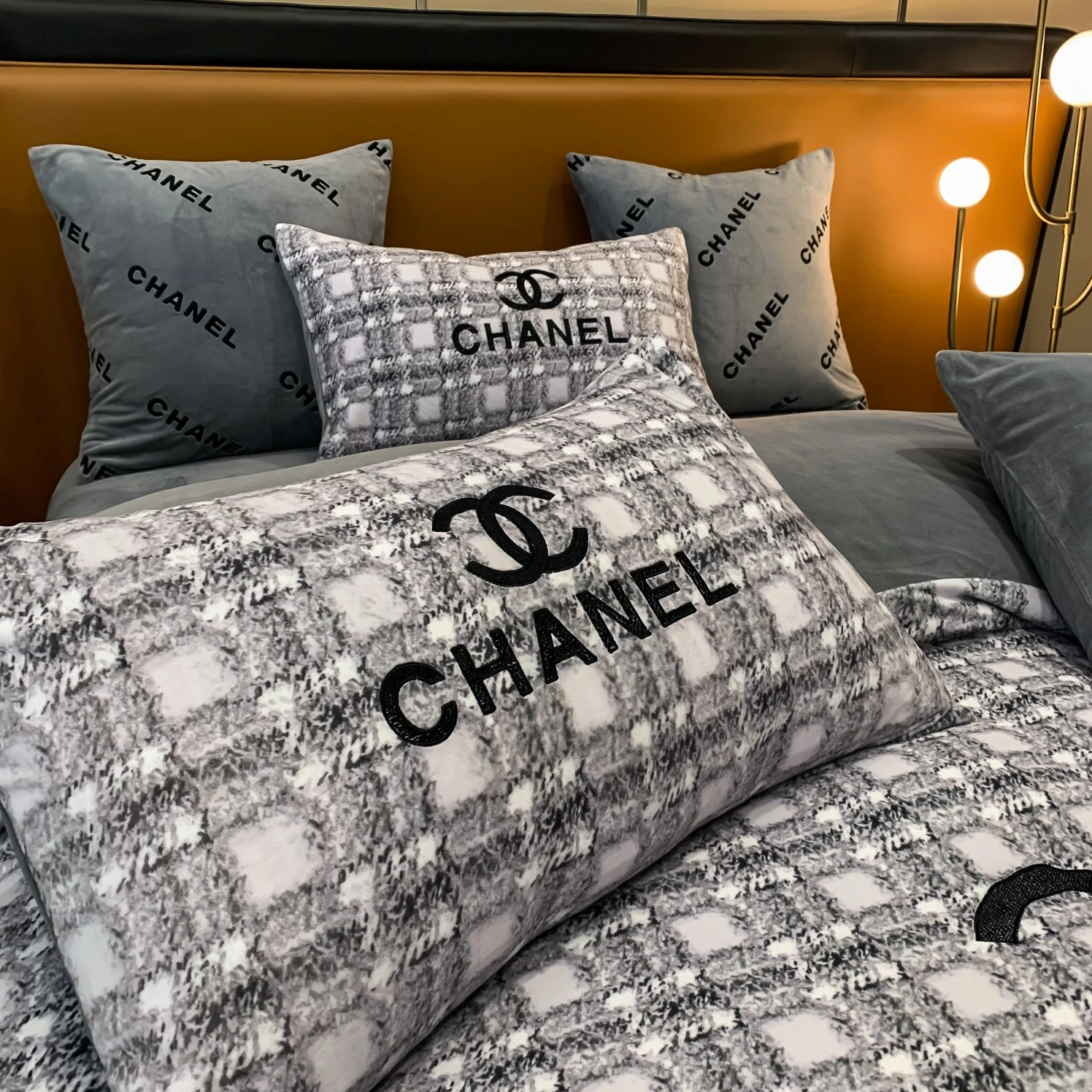 Popular 3370 Chanel Bedding - Image 4