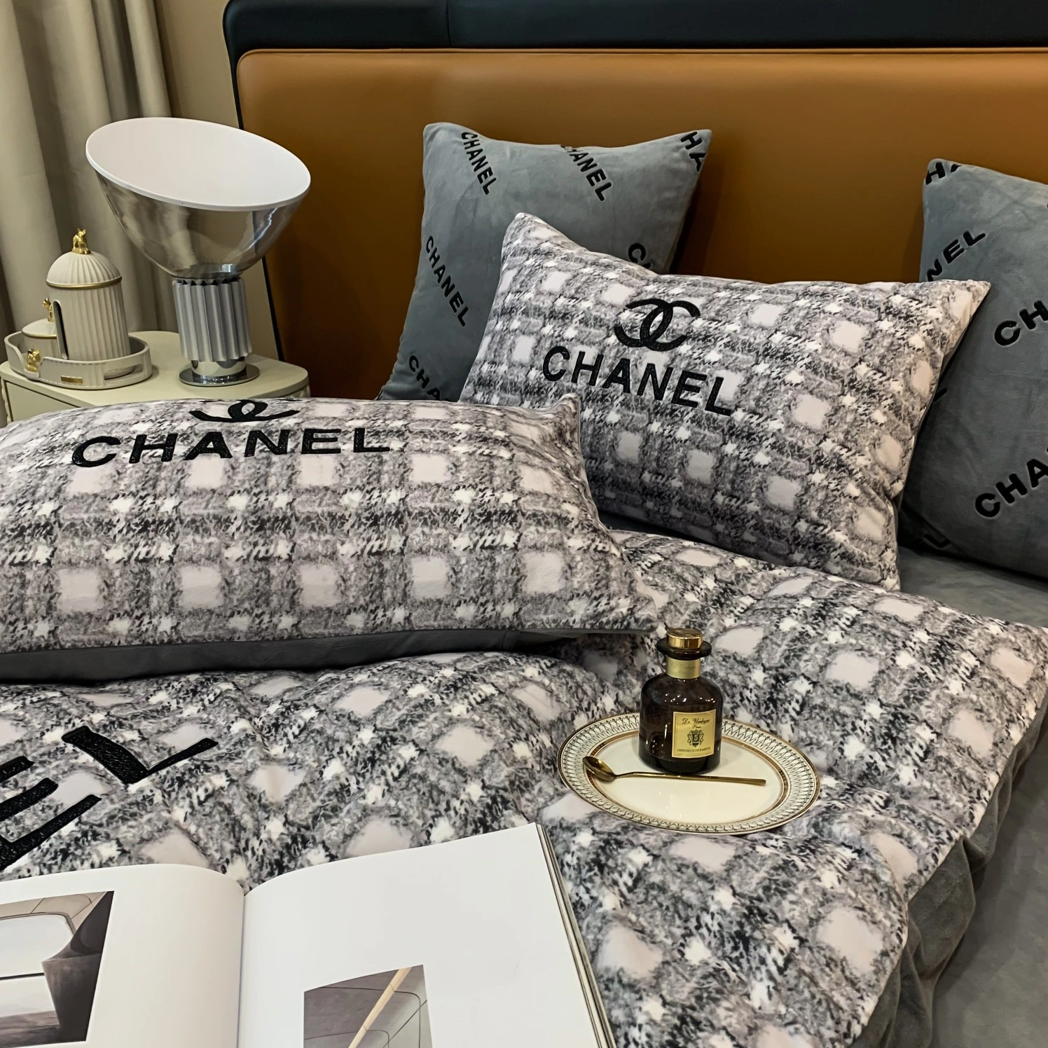 Popular 3370 Chanel Bedding - Image 8