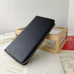 Popular 5829 Louis Vuitton LV Card Case For Unisex