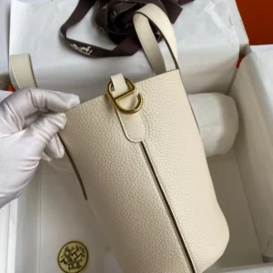 Popular 6660 Hermes AAA Quality Handbags In Gold For Women