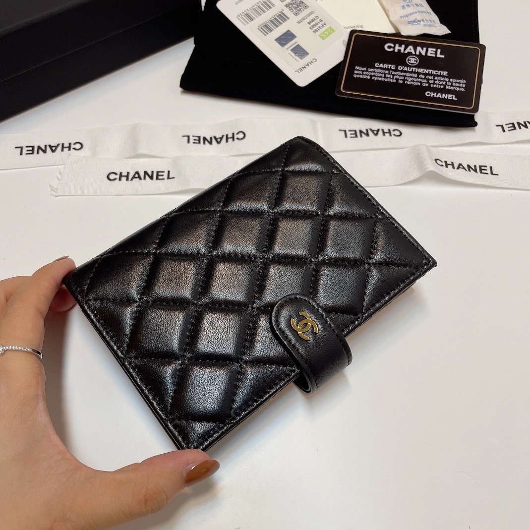 Resilient 1777 Chanel AAA Quality Wallets