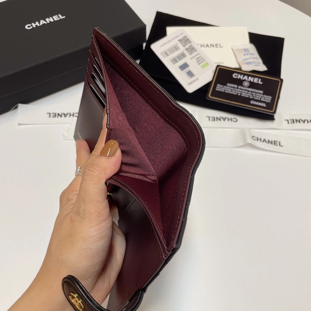 Resilient 1777 Chanel AAA Quality Wallets - Image 8