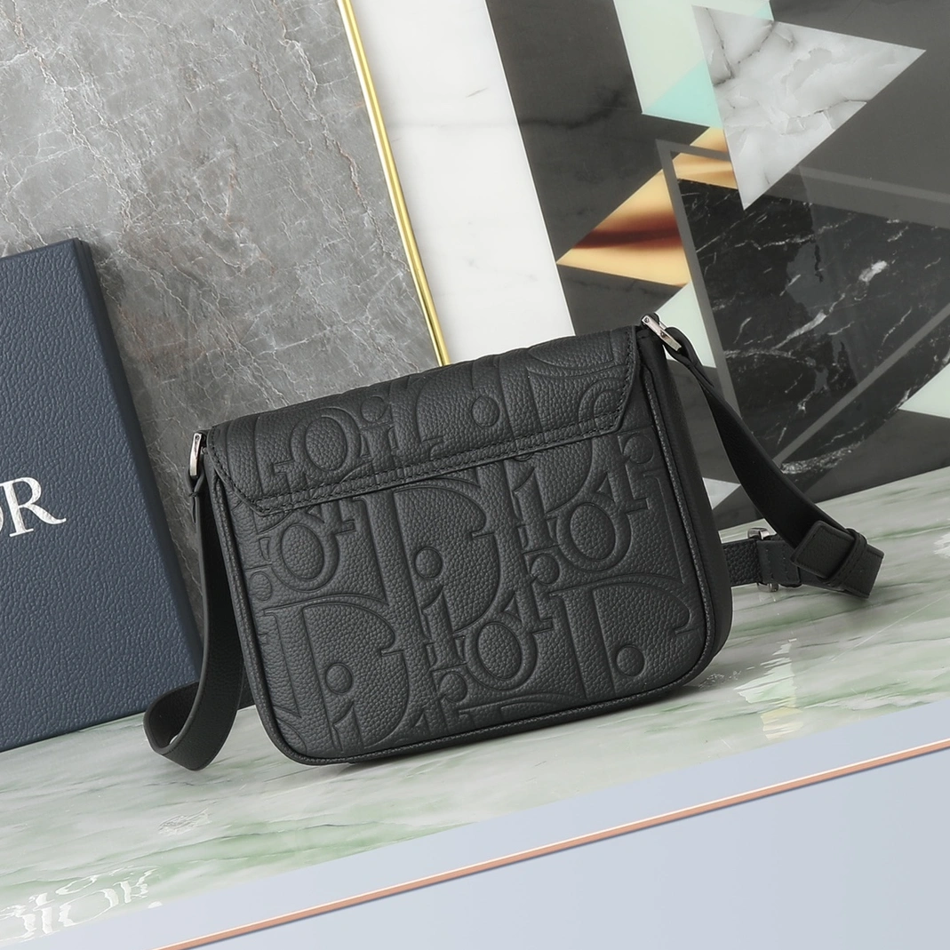 SmartChoice 2943 Christian Dior AAA Man Messenger Bags - Image 3