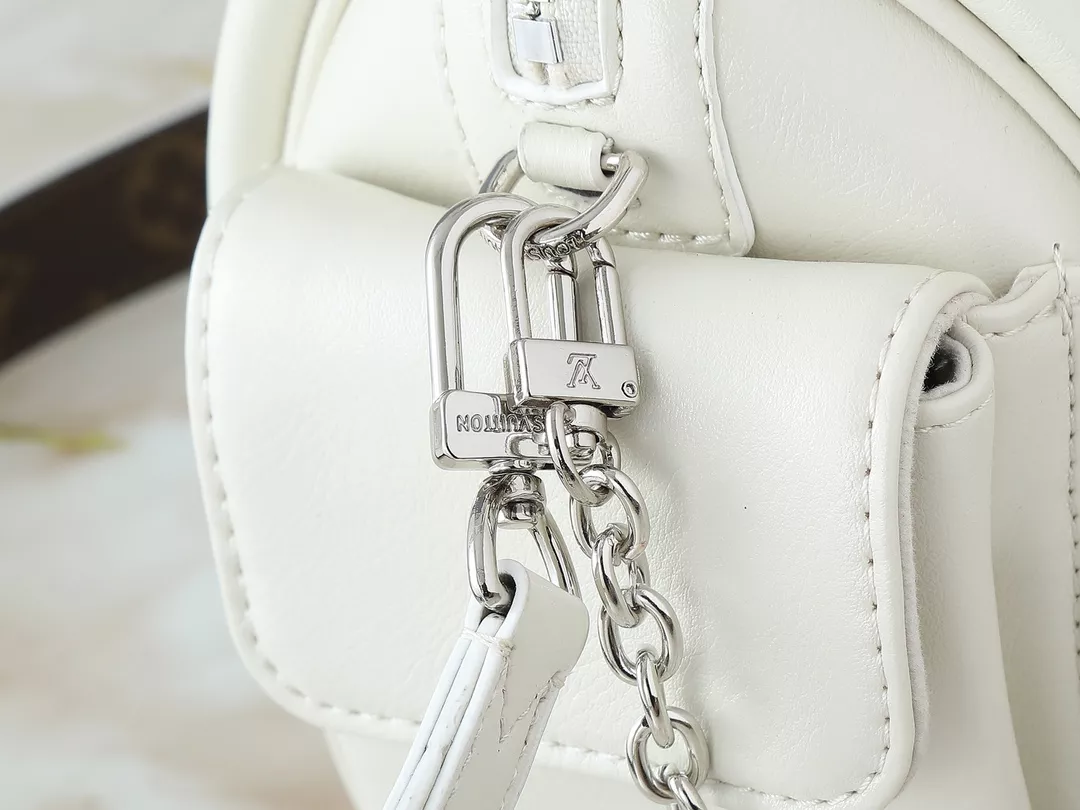 Soft 5638 Louis Vuitton AAA Quality Shoulder Bags For Women - Image 6