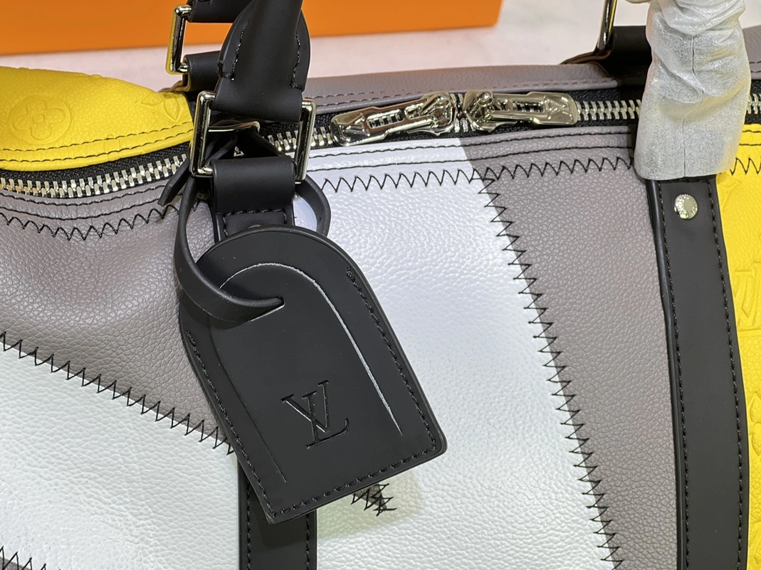 Stylish 7124 Louis Vuitton Travel Bags - Image 3