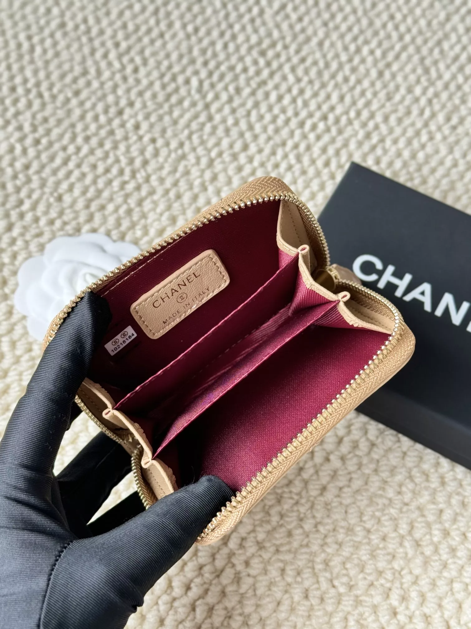 Stylish 8457 Chanel Card Case - Image 5