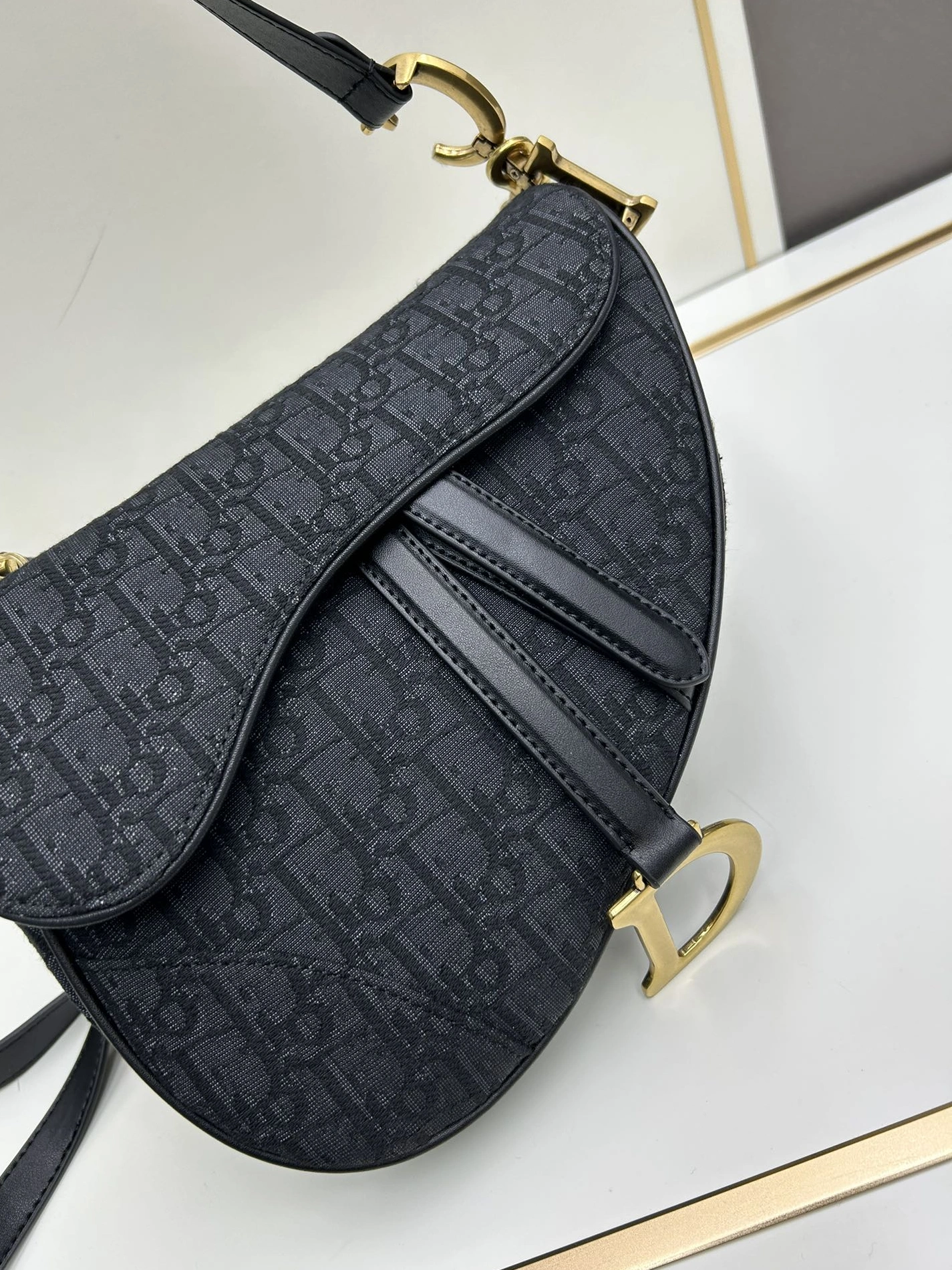 TopPick 2654 Christian Dior AAA Quality Messenger Bags For Women - Image 4