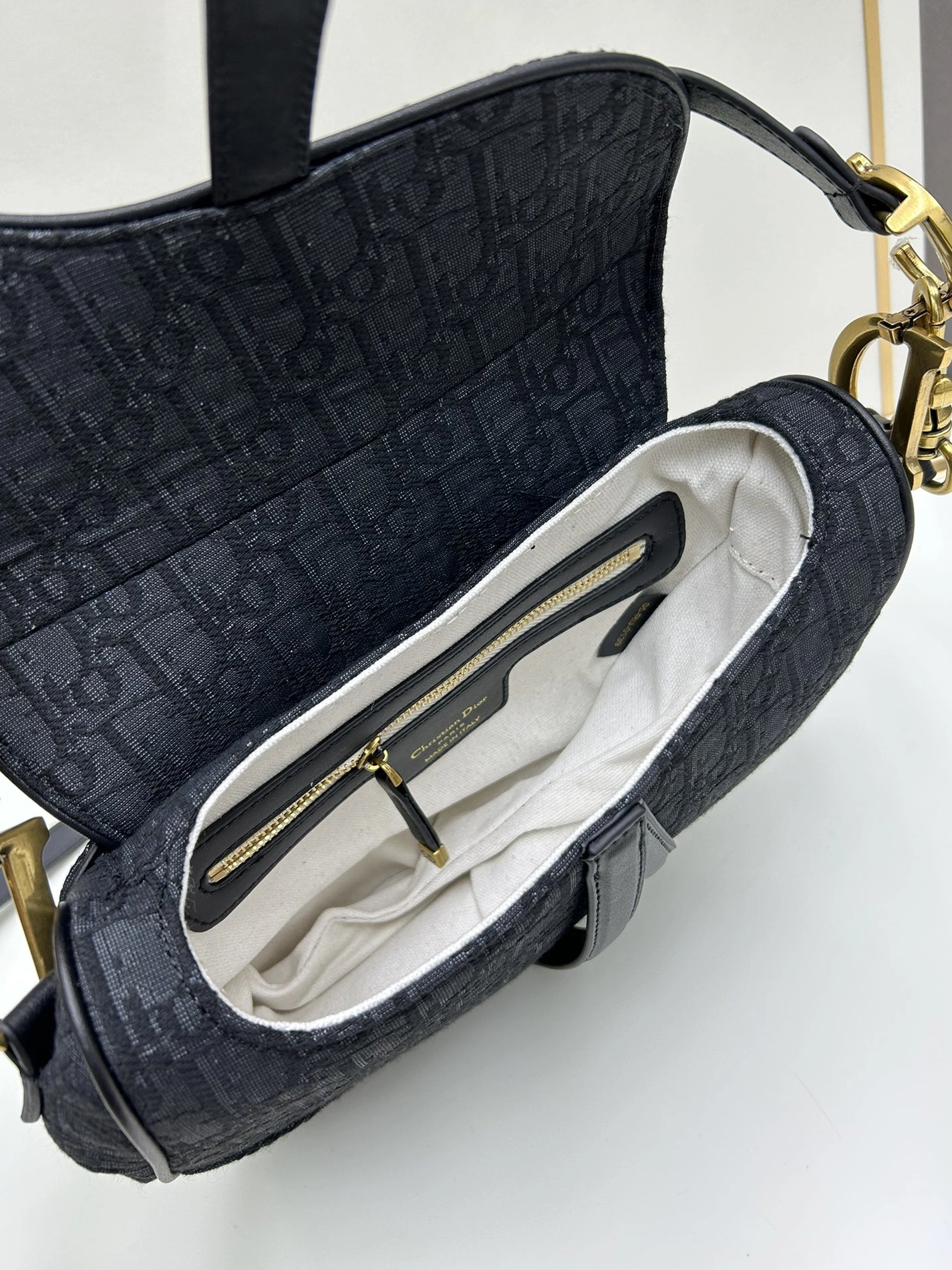 TopPick 2654 Christian Dior AAA Quality Messenger Bags For Women - Image 7