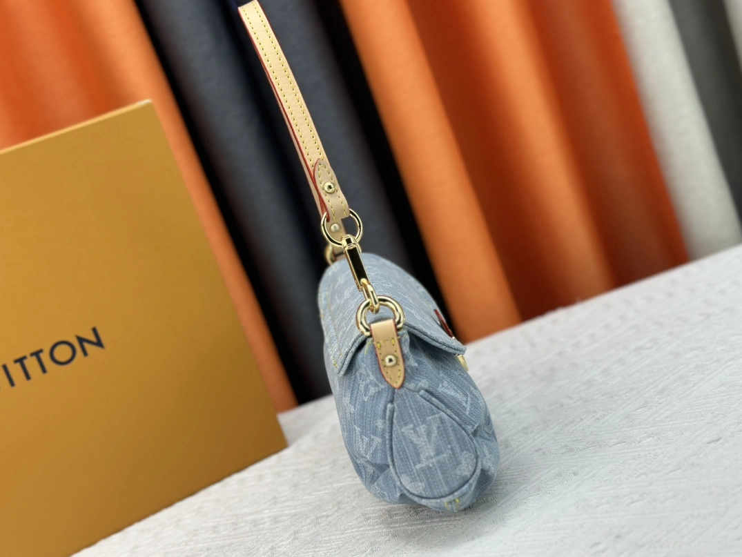 TopPick 9053 Louis Vuitton AAA Quality Shoulder Bags For Women - Image 3