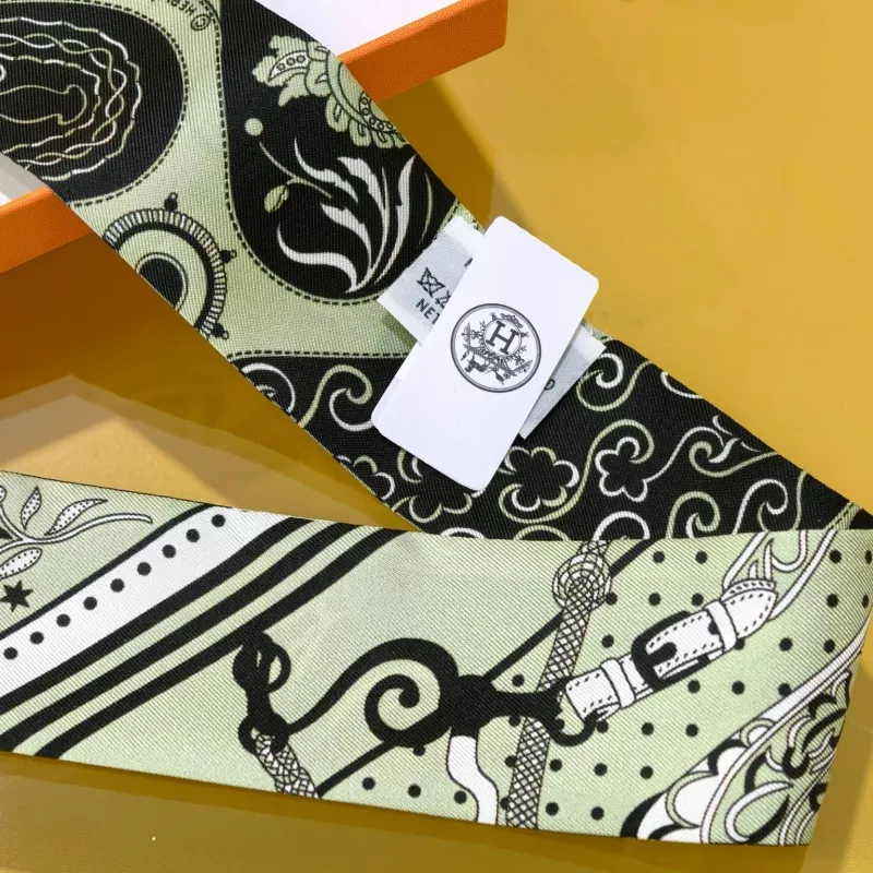 UrbanStyle 5073 Hermes Silk Scarf - Image 5