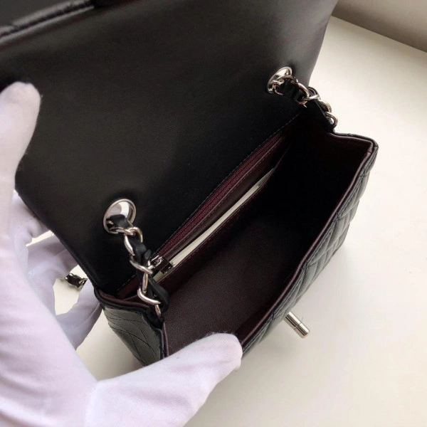 Popular CHANEL FLAP BAG 17CM 803 - Image 6