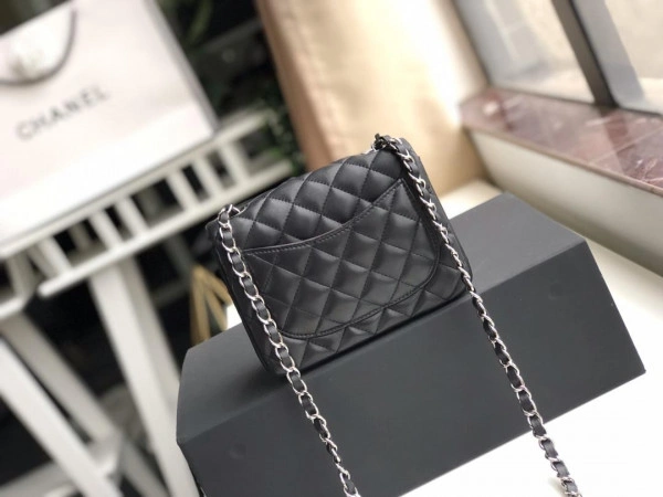 Popular CHANEL FLAP BAG 17CM 803 - Image 8
