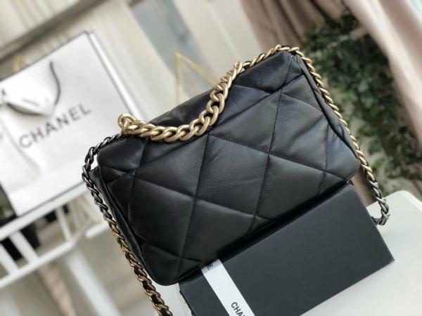 Affordable CHANEL 19 FLAP BAG 90 - Image 7