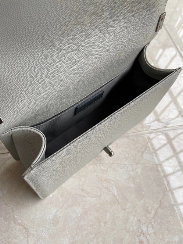 WellDesigned CHANEL BOY BAG 259 - Image 8