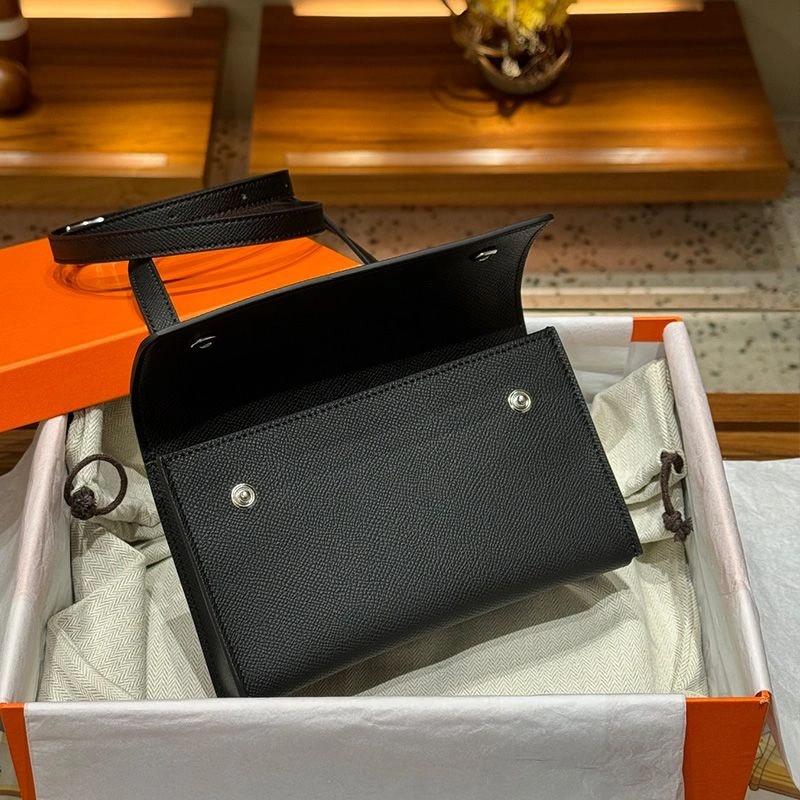 Hermes Hermesnap Wallet Epsom Leather Palladium Hardware In Black - Image 4